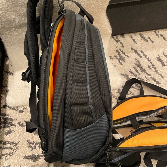 Kata Bag professional camera backpack with weather cover - Picture 7 of 14